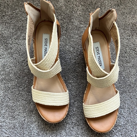 Steve Madden Wedges - Picture 3 of 7